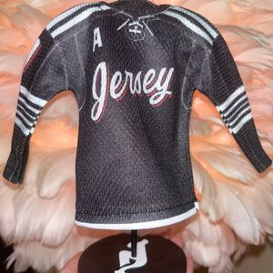 Devils rare mini jersey Dougie Hamilton